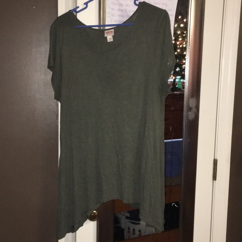 Mossimo tee
